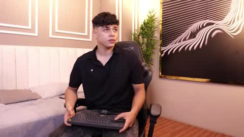 Snapshot of ethan_occonor chatting on March 1, 3:08 am ethan_occonor online show from March 1, 3:08 am