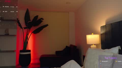 Joan online show from March 6, 7:05 am