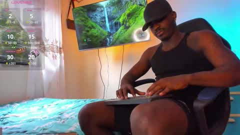 ethan travis online show from November 11, 8:42 pm