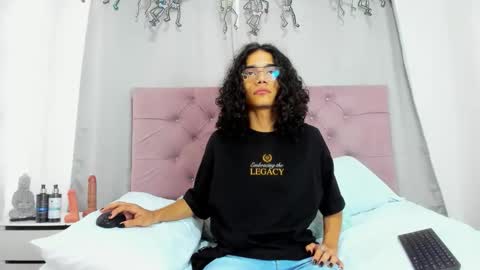 ethanblackwoodd online show from December 19, 8:05 pm