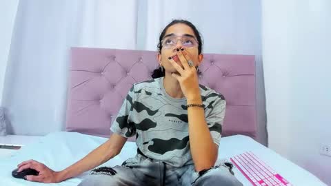 ethanblackwoodd online show from March 1, 7:38 pm