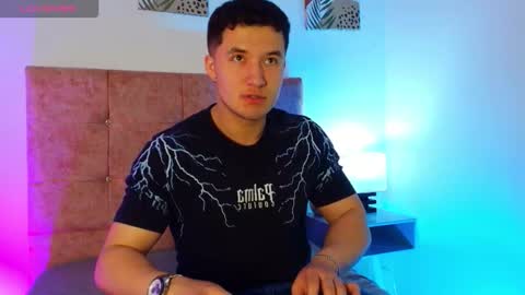 ethanconnor_ online show from March 13, 12:01 pm