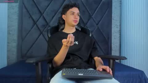 ethanlowell online show from April 2, 8:39 pm