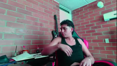 ethann2_ online show from May 30, 9:23 pm
