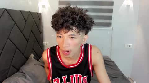 Ethan online show from April 27, 12:30 am