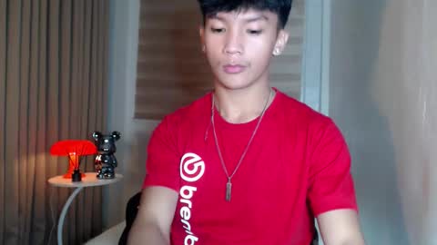 Snapshot of etherealboytoy4hire chatting on December 14, 11:15 am Rey online show from December 14, 11:15 am