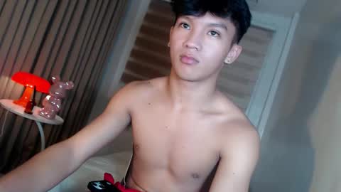 Rey online show from April 11, 10:36 pm