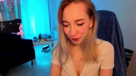 Isabelle online show from December 17, 5:35 am