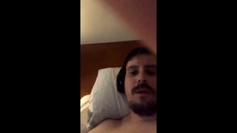 Snapshot of etone101111 chatting on November 17, 4:24 pm etone101111 online show from November 17, 4:24 pm