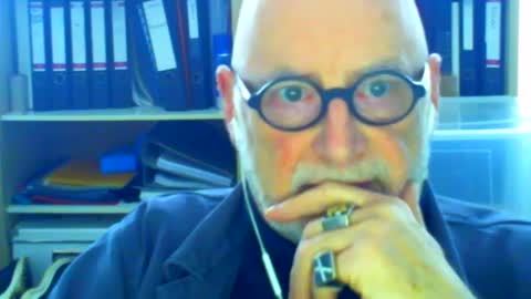 etonne online show from February 27, 11:31 am