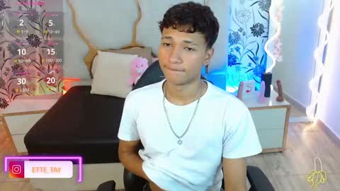 ette online show from November 9, 4:00 am