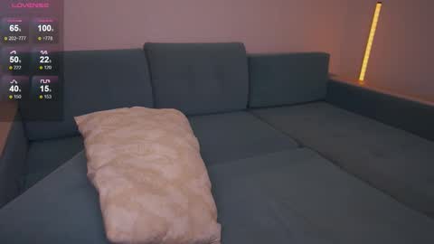 Snapshot of ettennayt chatting on September 15, 3:23 pm Hello I am AliseNext stream -  1700 GTM1 online show from September 15, 3:23 pm