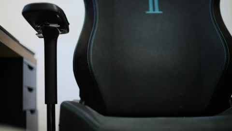 etudiantxxx online show from March 27, 3:23 pm