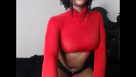 Snapshot of euphoric_cosmos chatting on October 16, 10:00 pm euphoria online show from October 16, 10:00 pm