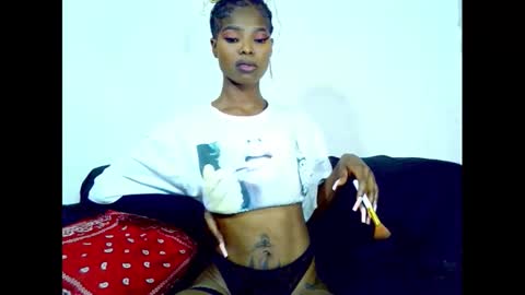 eva4him831 online show from January 23, 11:47 pm