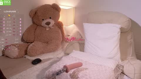 Snapshot of eva69muller chatting on January 11, 12:18 pm Eva next show 8pm CEST AMST online show from January 11, 12:18 pm