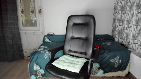 Snapshot of eva_7777 chatting on December 29, 10:25 pm Eva online show from December 29, 10:25 pm