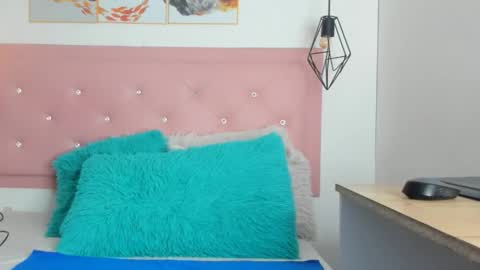 Snapshot of eva__notty_ chatting on January 13, 12:10 pm Eva online show from January 13, 12:10 pm