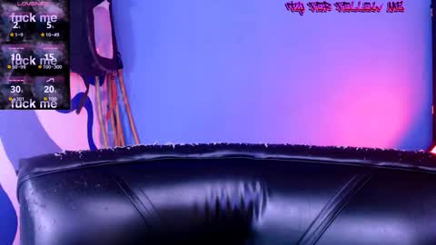 Iris Smile  independent model online show from March 4, 4:35 pm