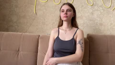 Eva Calvin online show from April 1, 4:57 am