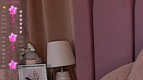 Snapshot of eva_cramer chatting on March 6, 10:15 pm Eva Cramer online show from March 6, 10:15 pm