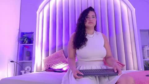 EVA DAEMON  online show from May 29, 12:25 pm