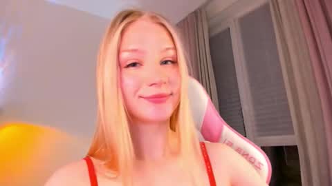 Snapshot of eva_davi chatting on February 1, 3:05 am Eva Davis online show from February 1, 3:05 am