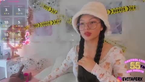 Snapshot of eva_depp chatting on October 28, 5:15 pm Evaa Depp online show from October 28, 5:15 pm