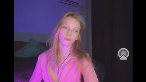 Snapshot of eva_eyre chatting on December 13, 6:16 pm Evvie online show from December 13, 6:16 pm