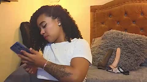 Snapshot of eva_foxs chatting on December 14, 1:55 am Eva Foxs online show from December 14, 1:55 am