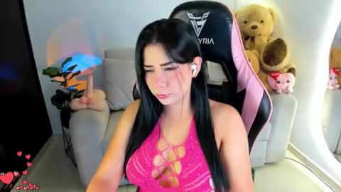 Eva   online show from March 19, 6:50 am