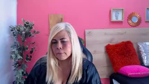 eva_love49 online show from July 29, 5:44 pm