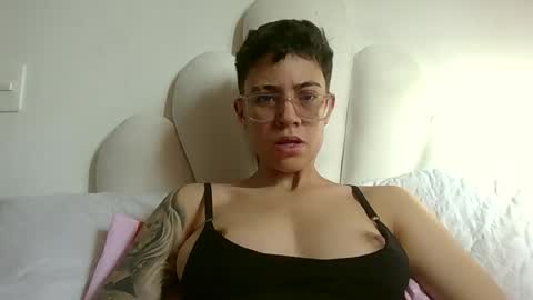 Snapshot of eva_monwalker chatting on July 14, 12:55 pm Eva cute online show from July 14, 12:55 pm