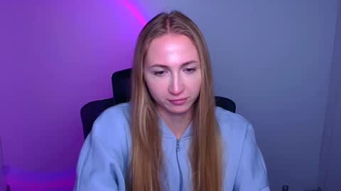 Snapshot of eva_oliviaa chatting on October 2, 1:29 pm Eva online show from October 2, 1:29 pm