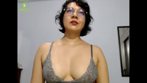 Snapshot of eva_rain01 chatting on December 5, 7:17 pm Eva online show from December 5, 7:17 pm