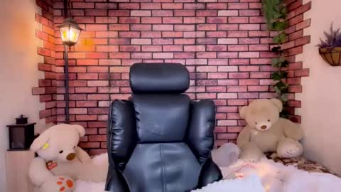 Snapshot of eva_starxxxxx chatting on February 24, 11:36 pm Eva online show from February 24, 11:36 pm