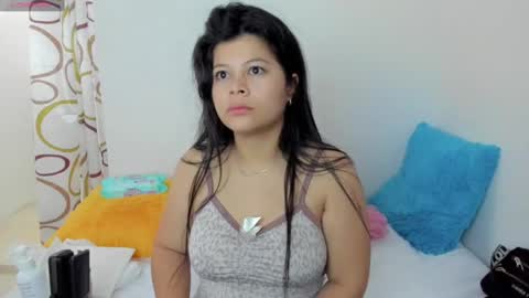 Snapshot of eva_sweet2 chatting on January 1, 1:59 pm Estefania online show from January 1, 1:59 pm