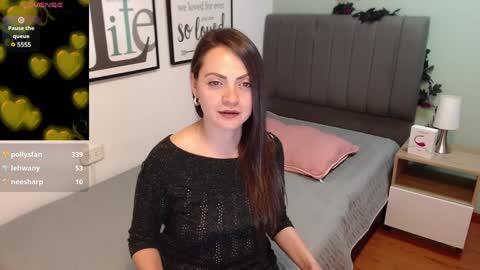 Snapshot of eva_villa chatting on December 17, 7:48 pm Eva online show from December 17, 7:48 pm