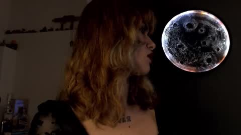 Snapshot of eva_viulet chatting on January 15, 11:08 pm MISS EVY online show from January 15, 11:08 pm