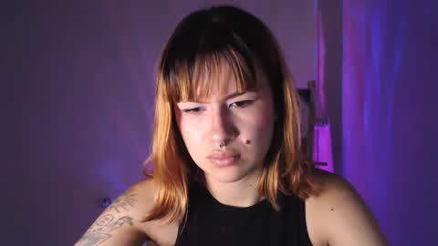 Snapshot of eva_viulet chatting on March 5, 6:53 am MISS EVY online show from March 5, 6:53 am