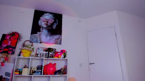 Snapshot of evaa_coy chatting on June 30, 11:33 am Eva online show from June 30, 11:33 am