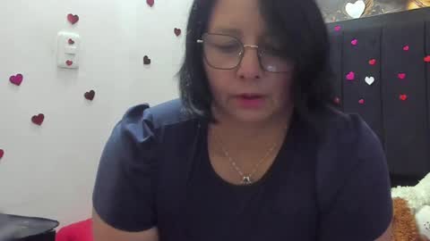 Snapshot of evaaross chatting on May 6, 8:47 pm Eva online show from May 6, 8:47 pm