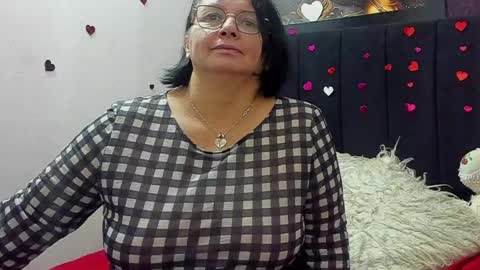 Snapshot of evaaross chatting on May 18, 3:51 pm Eva online show from May 18, 3:51 pm