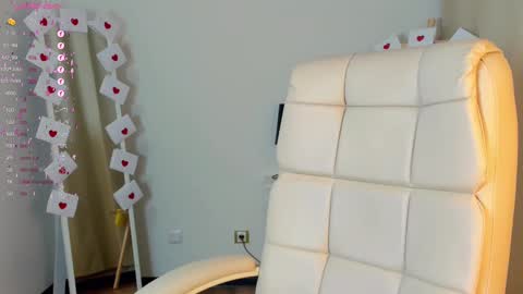 Eva  online show from February 23, 5:56 am