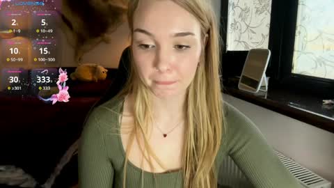 evacarter1 online show from April 7, 2:28 pm