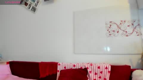 Snapshot of evadiana8484 chatting on July 23, 12:47 pm evadiana8484 online show from July 23, 12:47 pm