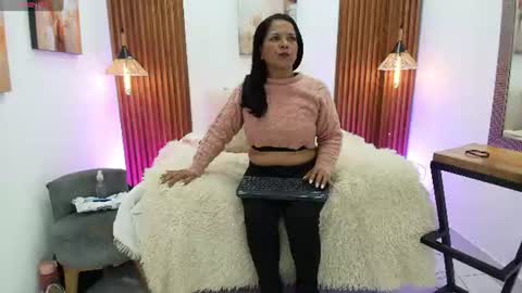 Snapshot of evagoddess_ chatting on June 30, 7:59 pm EVA GODDESS online show from June 30, 7:59 pm