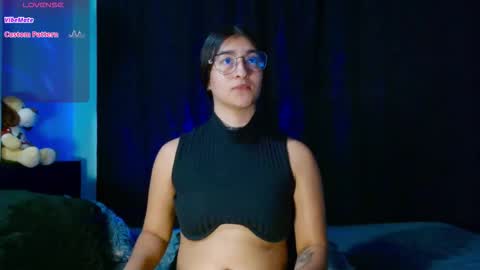 Evah Lee online show from October 17, 4:48 am