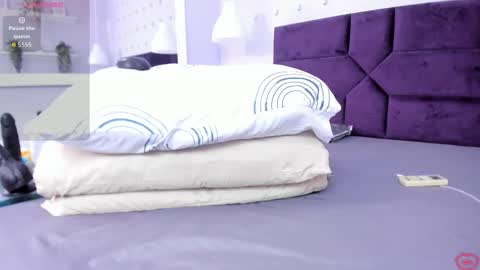 evahalston online show from October 25, 12:51 am