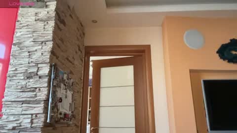 EvaHazard online show from March 29, 9:20 am